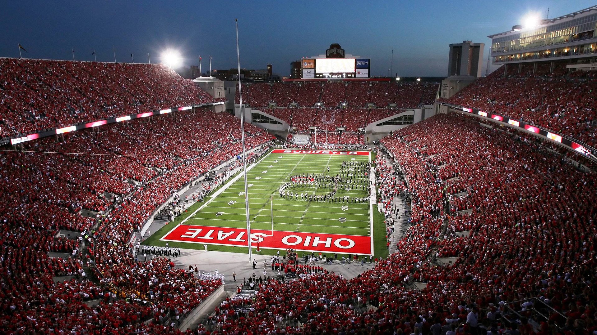 在对阵勇士的季后赛系列赛中，库里单场投中11个三分，帮助球队夺取胜利！